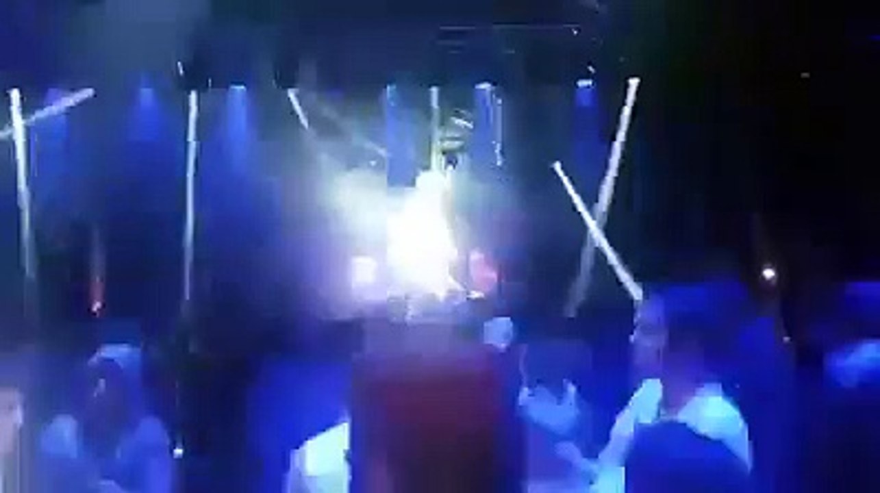 En Tunisie, un DJ britannique mixe l’appel à la prière dans une discothèque qui finit par fermer