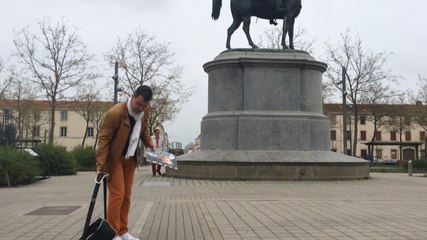 Lancer de vinyles de Michel Sardou