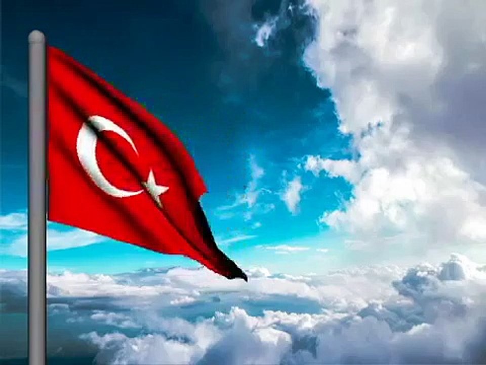 Dalgalanan EN BÜYÜK Türk Bayrağı