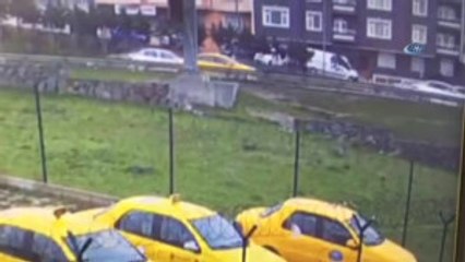 Bağcılar'da Silahlı Gaspçı Kamerada