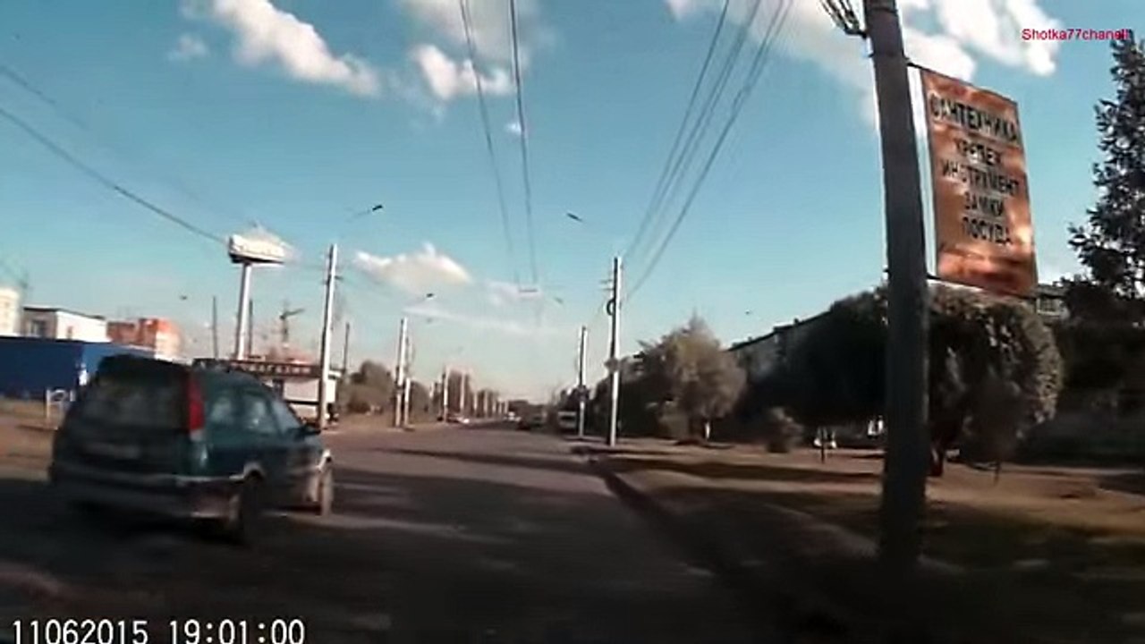 Horrible Car Crashes Compilation - 2017
