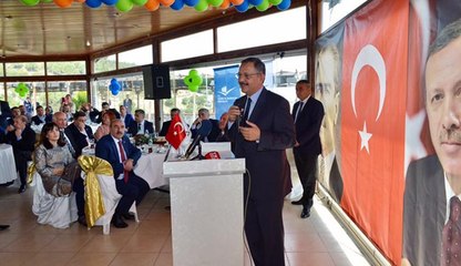 BAKAN ÖZHASEKİ:  “SANDIĞA GİDERKEN İYİ DÜŞÜNMELİYİZ”