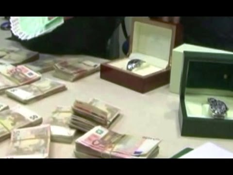 Napoli - Camorra, sequestrati beni per 320 milioni al clan Contini (05.04.17)