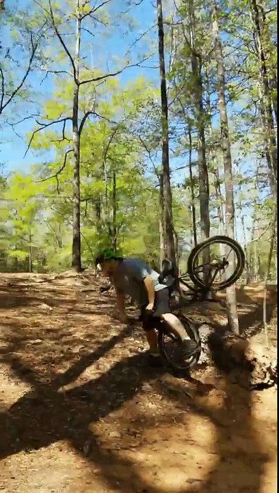 Oh la chute en VTT qui fait tres mal