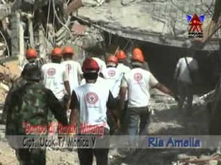 Ria Amelia - Gampo Di Ranah Minang [Official Music Video]