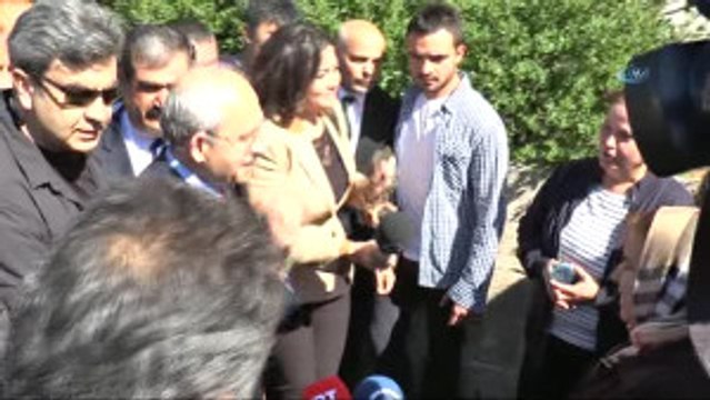 Kılıçdaroğlu, Gaziantep'te Şehit Evini Ziyaret Etti