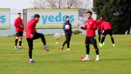 Osman Özköylü: "Kalan 8 Maçta Mümkün Olduğundan Çok Puan Almak İstiyoruz"