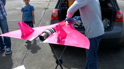 744 KMH 462 MPH THE WORLD´S FASTEST RC MODEL TURBINE JET   GUINNESS NEW WORLD RECORD 2016