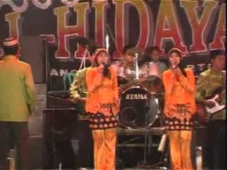 C. Ashari & Ririn Fitria - Pengantin Baru [Official Music Video]