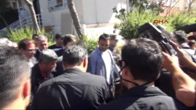 Gaziantep CHP Lideri Kılıçdaroğlu, Evet Çadırını Ziyaret Etti. Gençlerle Tavla Oynadı