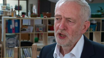 Corbyn says he doesn't have the power to expel Livingstone