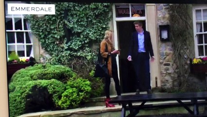 Emmerdale 2017 Robert & Rebecca