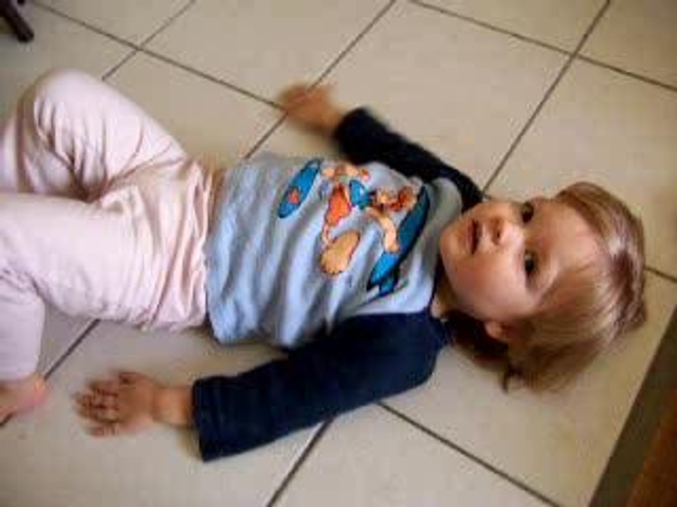 Elle nage
