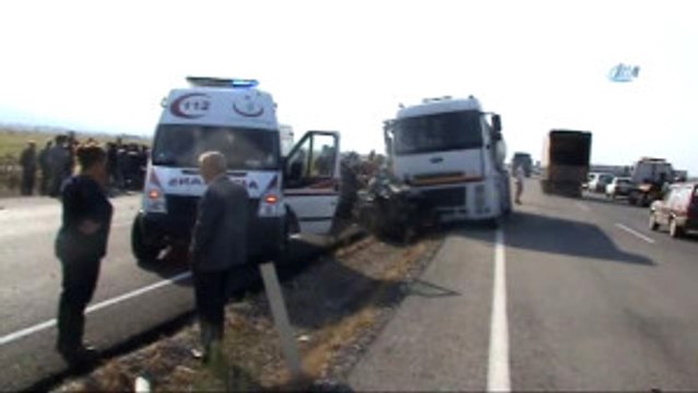 Manisa'da Traktör ile Tanker Çarpıştı: 1 Ölü
