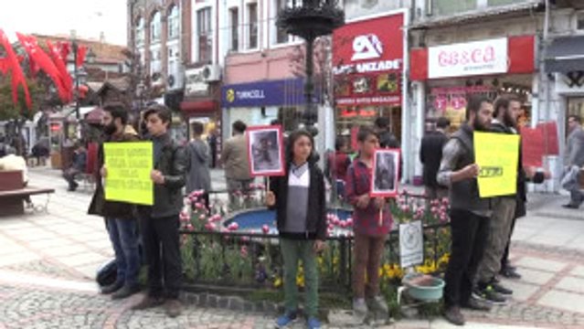 Esed Rejiminin Kimyasal Silah Saldırılarına Sessiz Protesto