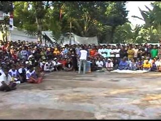 Lang Hitam VS Pelor Emas [Official Video]