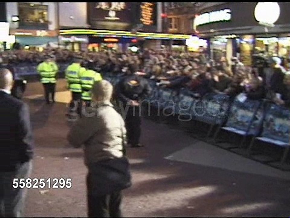 Ben Stiller at the premiere of Harry Potter and the Philosopher's Stone - 04/11/2001