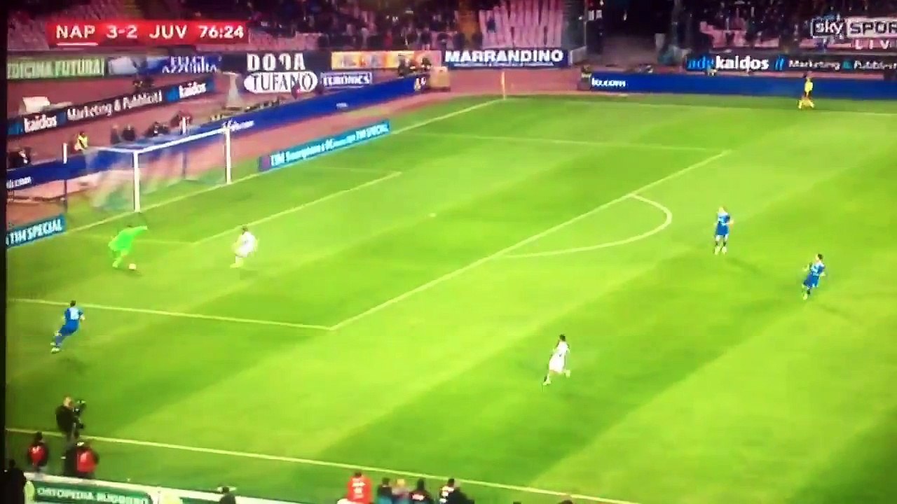 buffon gesture