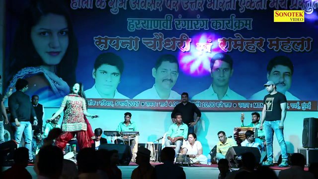 मुम्बई की लड़की सपना की बड़ी फैन ¦¦ समुन्दर किनारे करती है डांस ¦ Sapna Dance ¦ New Live Dance 2017