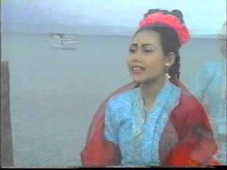 Yuli Clarita - Tetari Isi' Bangket [Official Music Video]