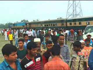 টাঙ্গাইলে লালমনিরহাট এক্সপ্রেসের ইঞ্জিনসহ ৩টি বগি লাইনচ্যুত