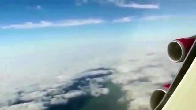 April 2015: Airplane passenger films 'UFO' from flight over Liverpool UK - UFO Ovni Ovnis BestDramaTv.Net