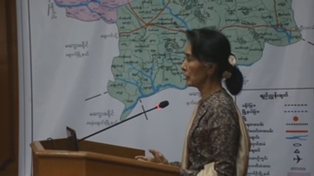 Suu Kyi rechaza limpieza étnica para definir la crisis rohingya en Birmania