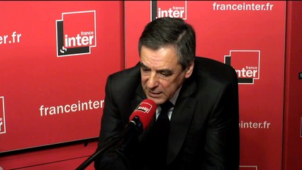 François Fillon : "Le programme de Marine Le Pen est un programme qui n'a aucun sens."