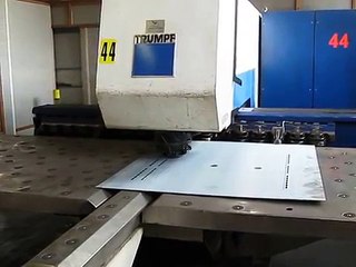 punch machine Trumpf Trumatic 200R