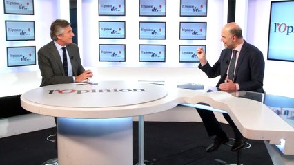 Скачать видео: Pierre Moscovici: «Macron a une part d’héritage dans le quinquennat de François Hollande»