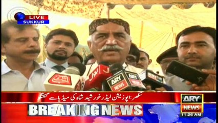 Khursheed Shah resents 'unprofessional' teachers in Sukkur