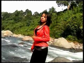 Dona Halimah - Larek Menanti[Official Music Video]