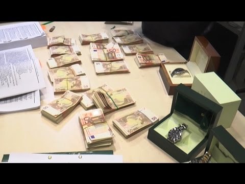 Napoli - Camorra, sequestrato il tesoro del clan Contini (05.04.17)