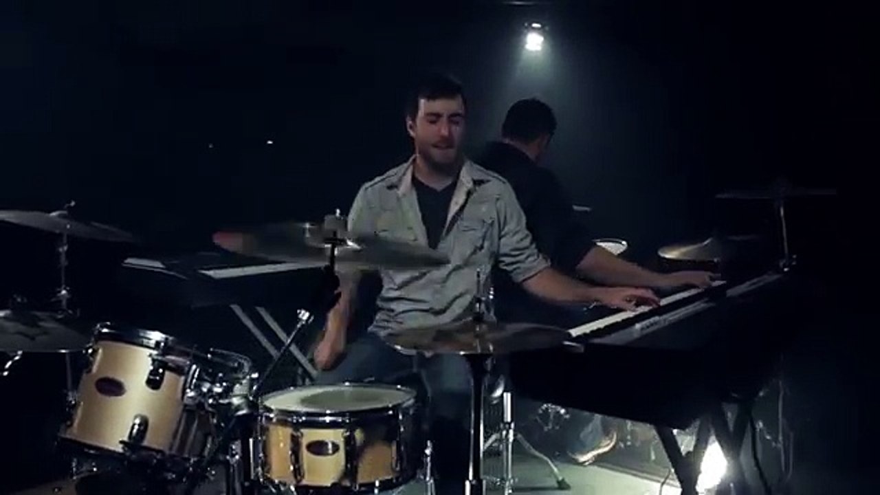 Reprise au piano et à la batterie de Billie Jean