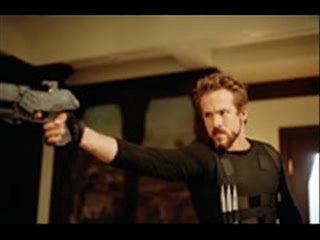 RYAN REYNOLDS HOT GUY