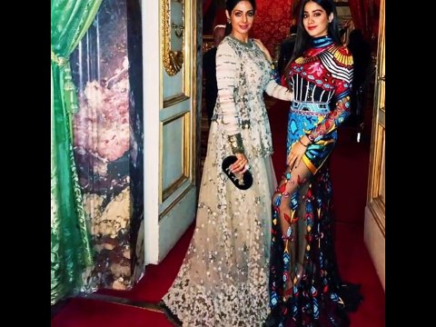 Sridevi With Her Daughters Jhanvi & Khushi Enjoy Holidaying