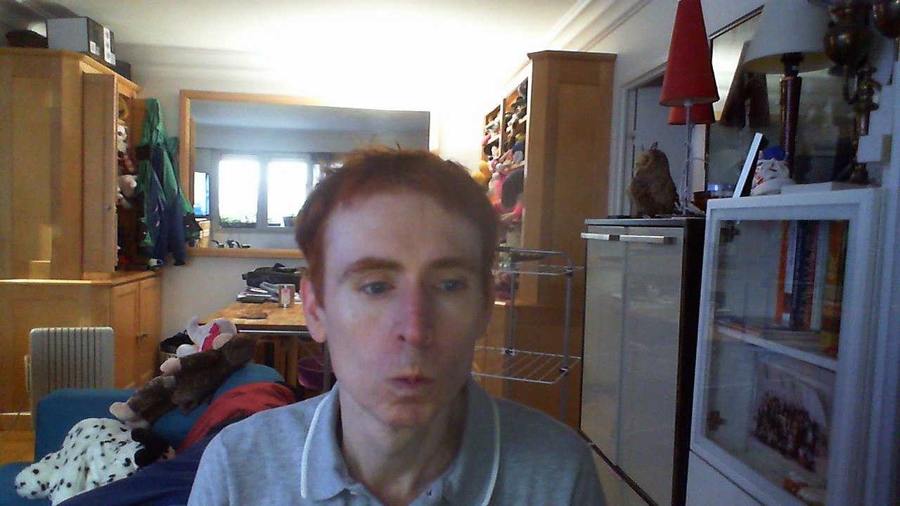 Wiwi égratigne "ça fait désordre" d'Eddy Mitchell