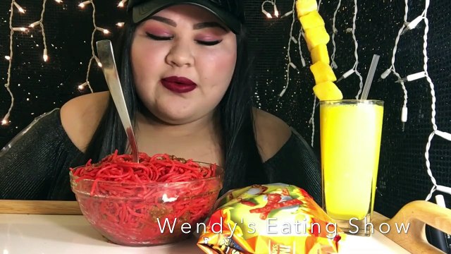 HOT CHEETOS SPAGHETTi _ MUKBANG @Wendy's Eating Show-2gj9