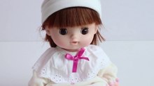 Baby Doll Bath Time Eating Color M&Ms Chocolate Shit Color POOP With Finger Song-Zd