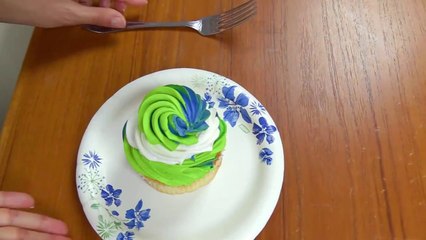 Frozen Elsa & Baby vs Cupcake Thief w_ Catbaby, rapunzel baby, joker family-BGQiCt