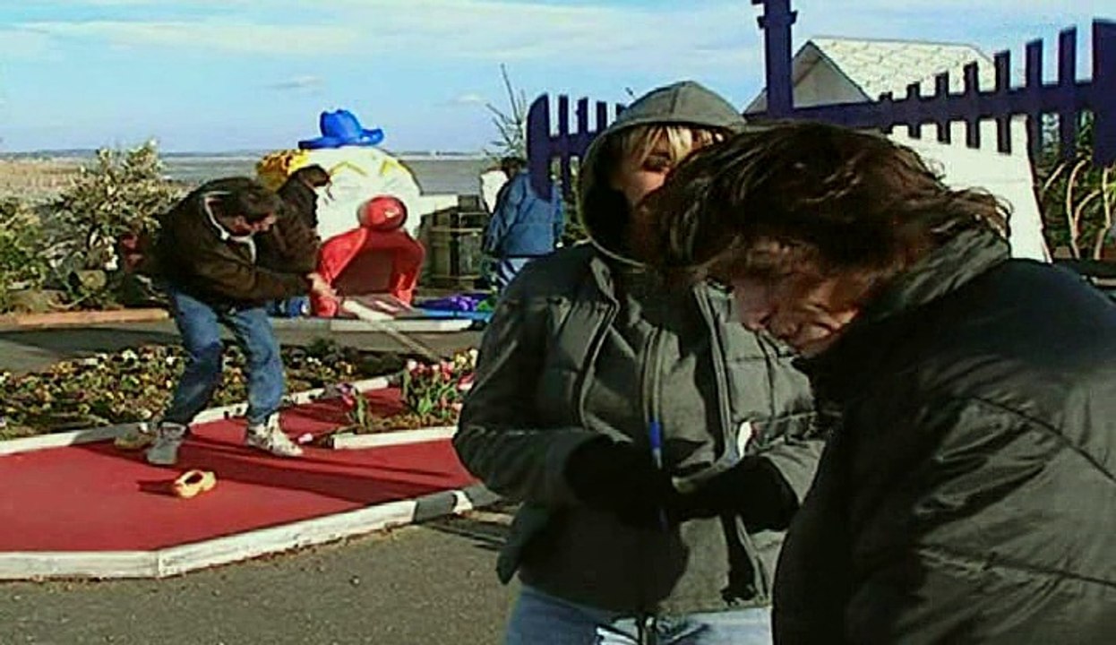 Men Behaving Badly  Extras 11  Sp2, Sp3 And Sp4  Last Orders [Part-2]