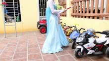 Frozen Elsa & Spiderman ★ POLICE BABY Arrest Thief Fails Toy Cars Maleficent, Hulk w_ Superhero fun!-_p-nAw1
