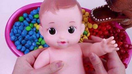 Bad Baby Doll Crying Bath Time Learn Colors With m&m Nursery Rhymes Finger Song-Be