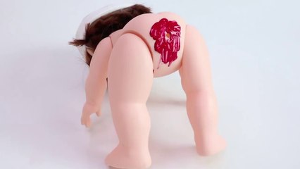 Baby Doll Bath Time Eating Color M&Ms Chocolate Shit Color POOP With Finger Song-ZdJJhrBd