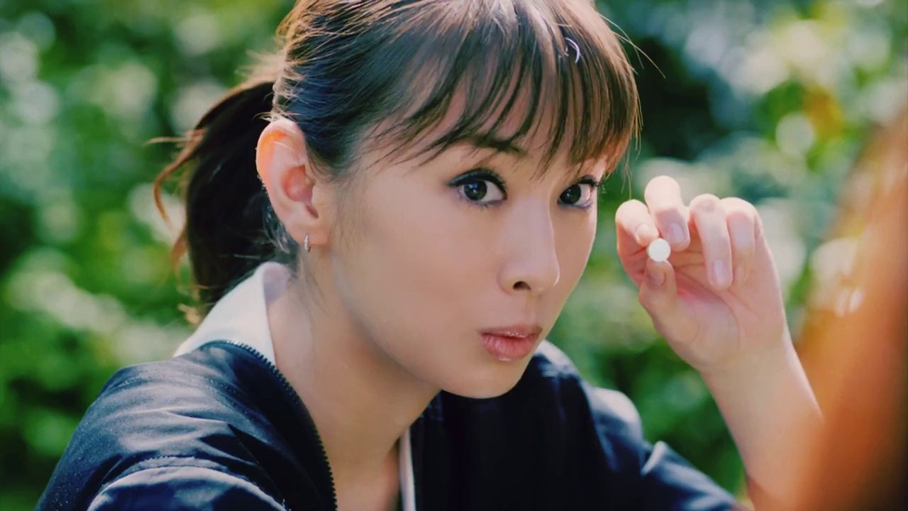 北川景子 綾野剛 Cm Mintia Breeze 二人の大粒 篇 15秒 動画 Dailymotion