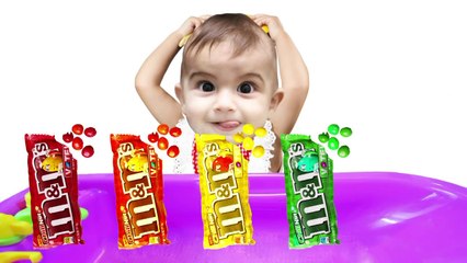 Bad Baby Crying Bath Learn Colors With Colorful M&M VS Minions Finger Family Song-xSvQr57Ii