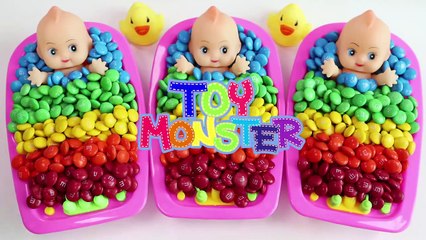 Learn Colors M&Ms Chocolate Baby Doll Bath Time nursery rhymes Finger Song For Children-JQbz