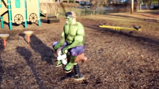 Hulk vs Venom vs Spiderman - Banana Thief! - Superhero Battle Movie In Real Life スパイダーマン-0ywM