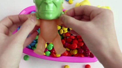 Superhero Hulk Baby Doll Bath Time M&Ms Chocolate Shower With Nursery Rhymes Finger Family Song-T_PrvyH