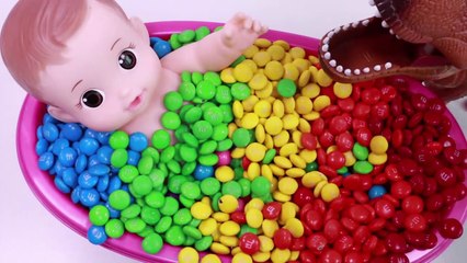 Bad Baby Doll Crying Bath Time Learn Colors With m&m Nursery Rhymes Finger Song-BeI